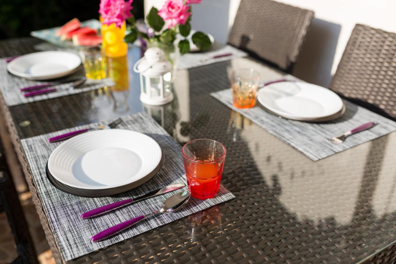 Lara - Apartment Near The Beach Vrbnik Ngoại thất bức ảnh